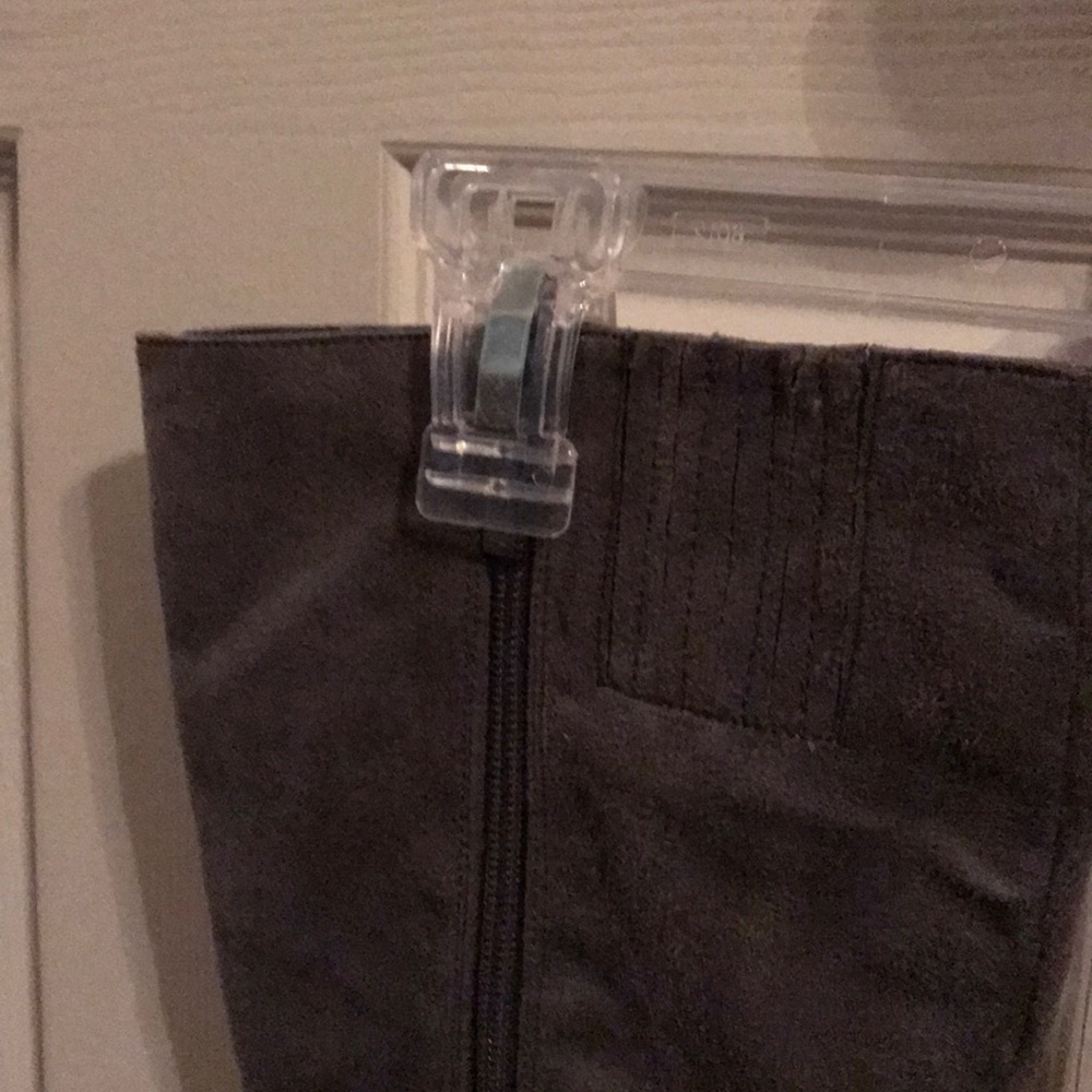 Boots - Picture 5 of 5